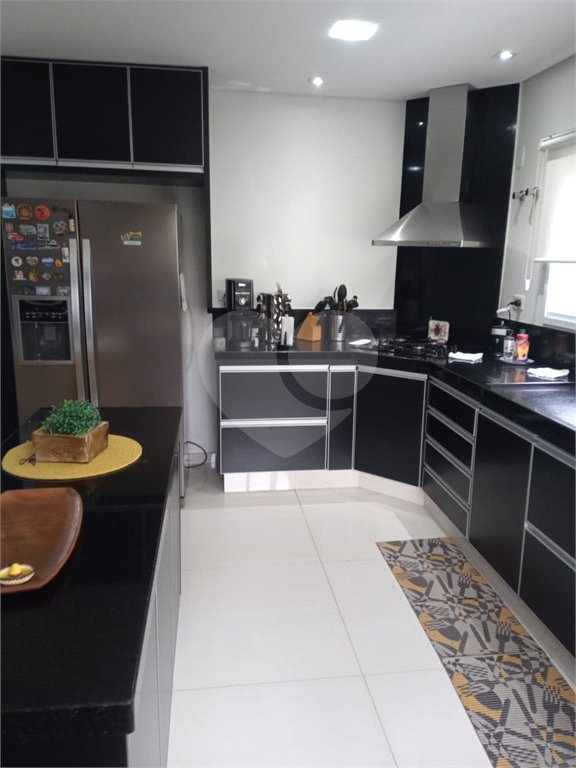 Casa à venda com 4 suítes no condomínio Villaggio Capriccio, Louveira - SP