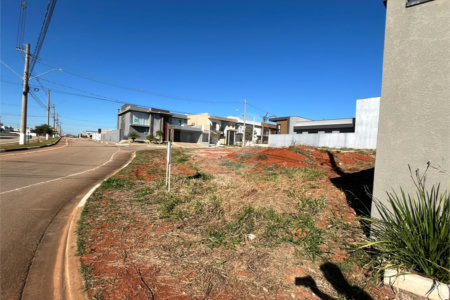 Terreno à venda em Loteamento Residencial Golden Ville, Itapetininga, SP
