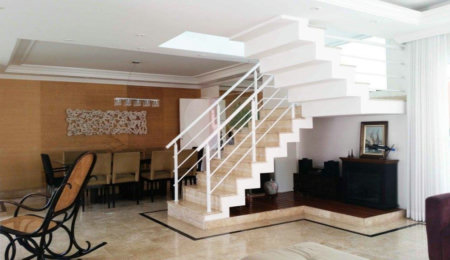 Casa à venda com 4 suítes em Granja Julieta, São Paulo, SP