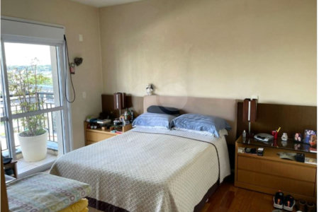 Apartamento à venda com 3 quartos, sendo 2 suítes,  em Campo Belo, São Paulo, SP