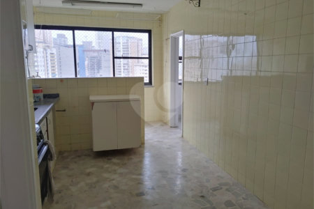 Apartamento à venda com 3 quartos, sendo 1 suíte, em Vila Mariana, São Paulo, SP