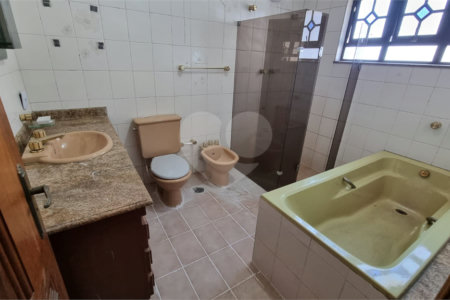 Sobrado para alugar com 4 suítes em City América, São Paulo, SP