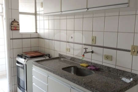 Apartamento à venda com 3 quartos, sendo 1 suíte,  em Pinheiros, São Paulo, SP