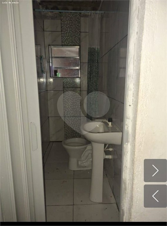 Casa à venda com 5 quartos, sendo 2 suítes, em Parque Maria Helena, Suzano, SP