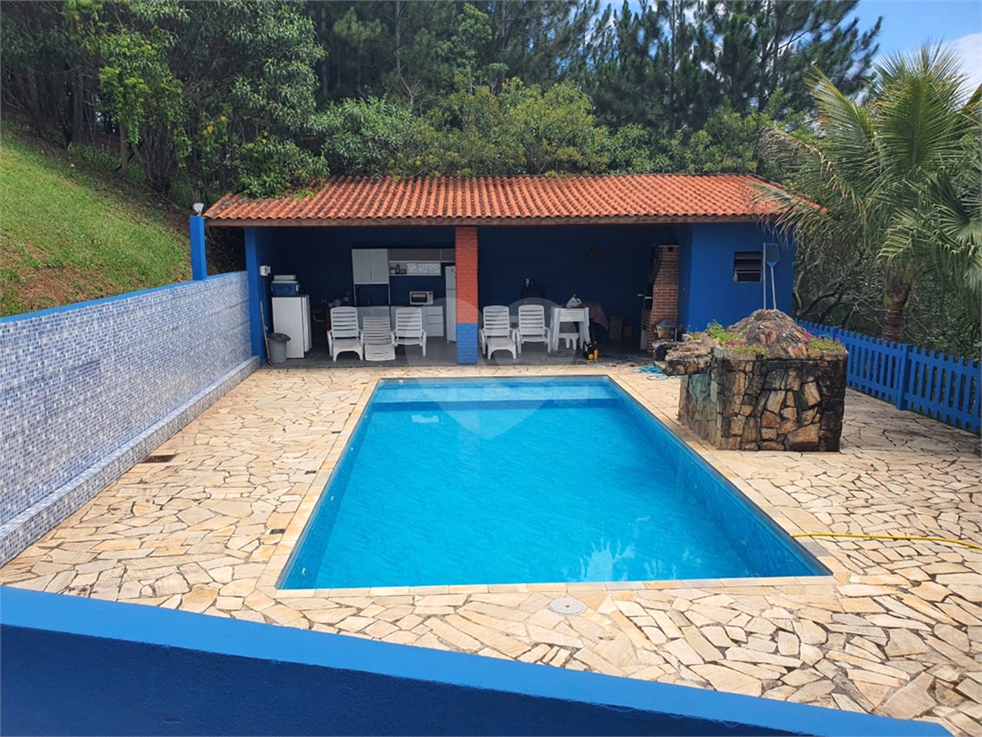 Chácara à venda com 4 quartos, sendo 1 suíte, no Centro, Santa Isabel, SP