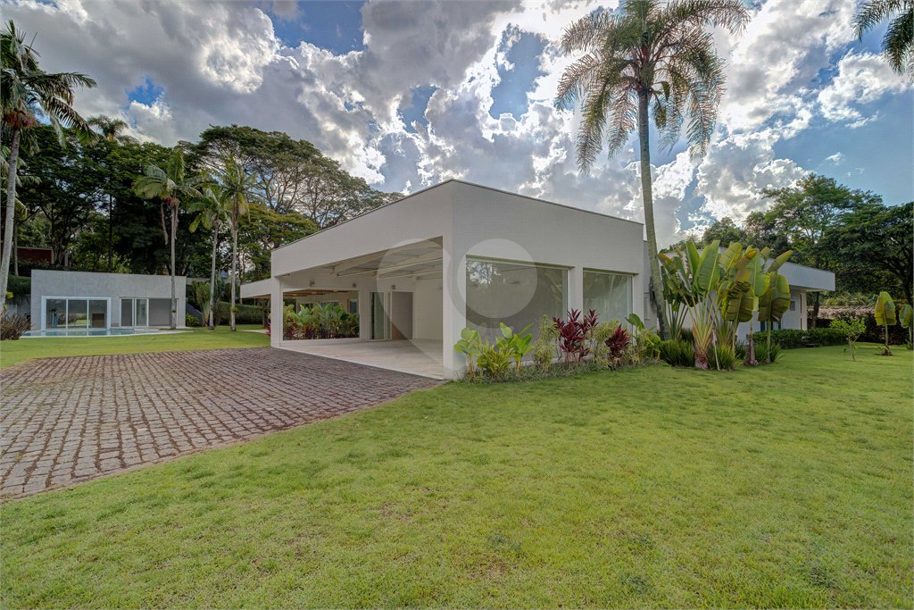 Casa à venda ou para alugar com 4 suítes no condomínio Chácara Flora, São Paulo - SP