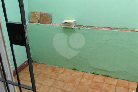 Sobrado à venda com 2 quartos em Vila Gumercindo, São Paulo, SP