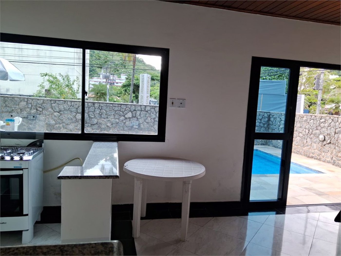 Apartamento Residencial à venda, Enseada, Guarujá - AP0900.