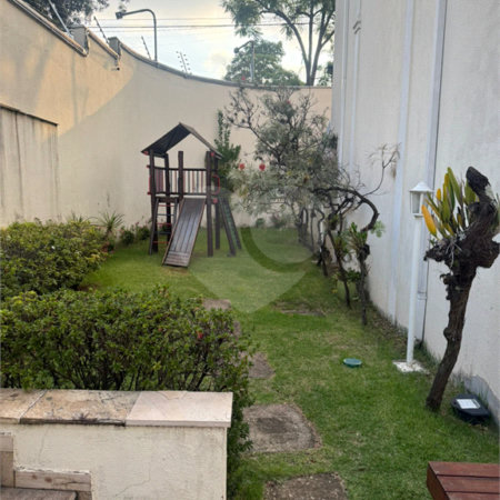 Casa à venda com 3 quartos, sendo 1 suíte, no condomínio Villas de São Francisco, São Paulo - SP