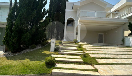 Casa à venda com 3 suítes no condomínio Villagio Di Verona, Vinhedo - SP