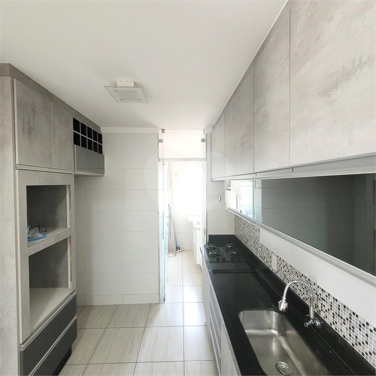 Apartamento à venda com 2 quartos, sendo 1 suíte, em Parque Residencial Quinta da Lagoa, Três Lagoas, MS
