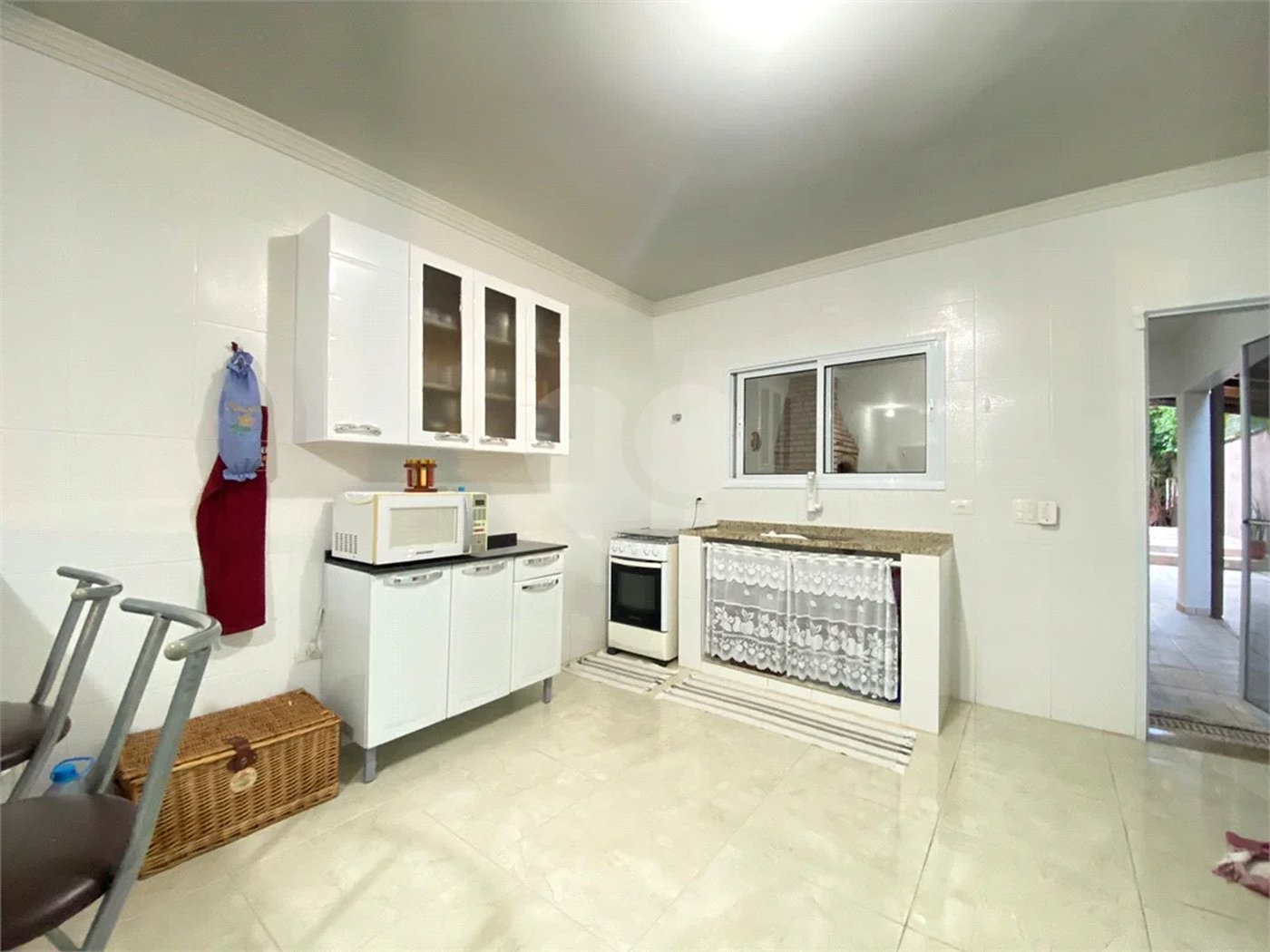 Casa à venda ou para alugar com 3 quartos, sendo 1 suíte,  em Morada da Praia, Bertioga, SP