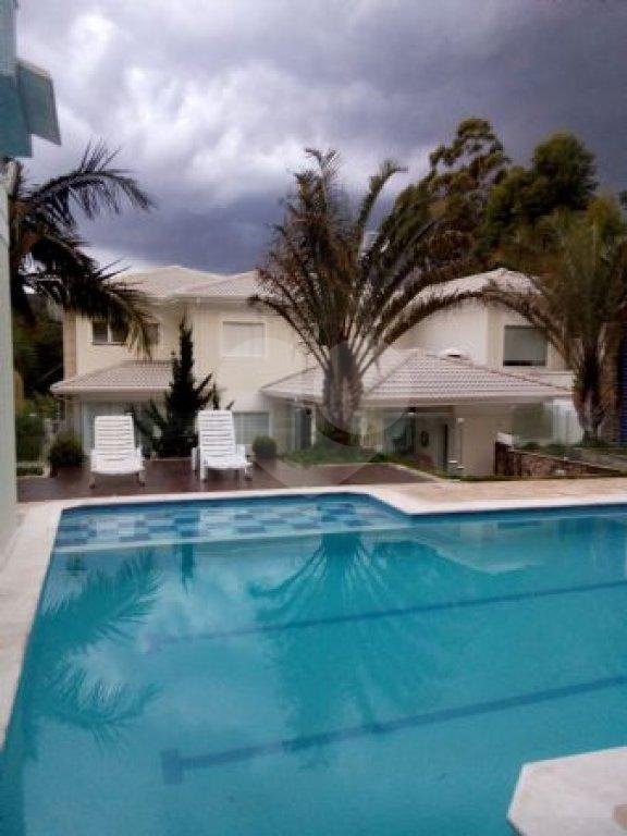 Casa à venda com 3 suítes em Serra da Cantareira, Mairiporã, SP