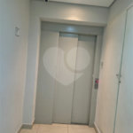 Apartamento à venda com 2 quartos, sendo 1 suíte,  em Jardim Carambeí, São Roque, SP