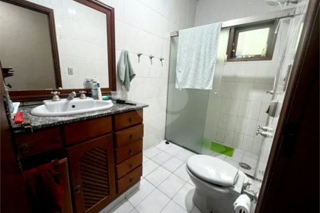 Casa à venda com 5 quartos, sendo 1 suíte,  em Vila Rosa, Itapetininga, SP