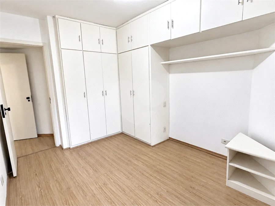 Apartamento à venda com 3 quartos, sendo 1 suíte, em Brooklin, São Paulo, SP