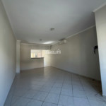 Casa à venda com 3 quartos, sendo 1 suíte, no condomínio Bella Vita, Atibaia - SP