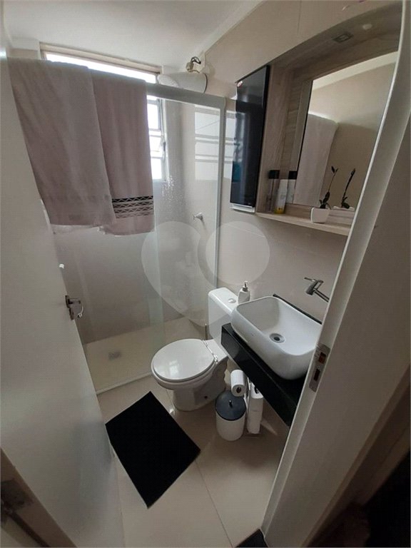 Apartamento com 2 dormitórios Mont Royal