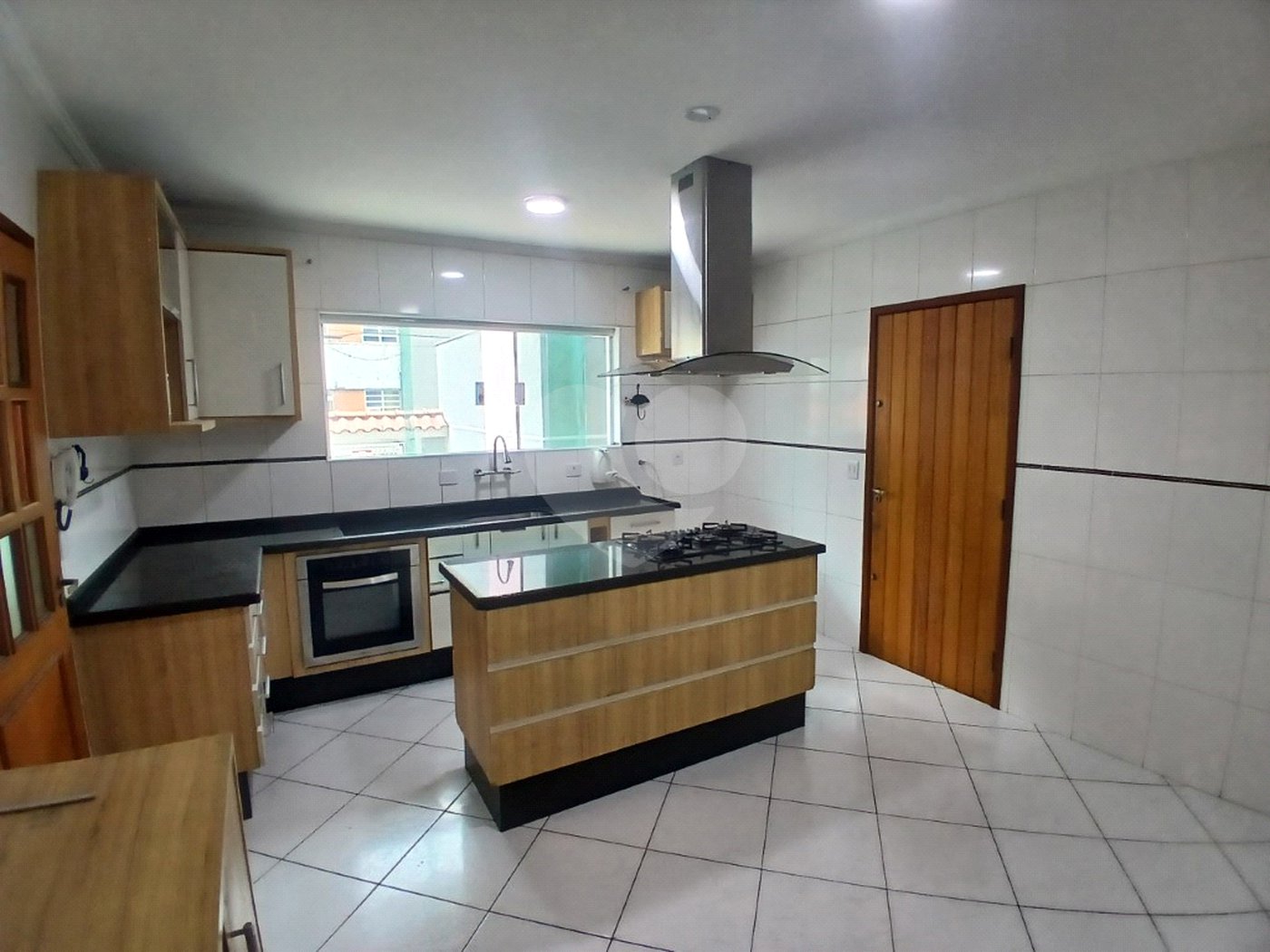 Sobrado à venda com 3 suítes em Vila Medeiros, São Paulo, SP