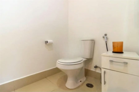 Sobrado à venda com 4 quartos, sendo 2 suítes, em Jardim das Bandeiras, São Paulo, SP