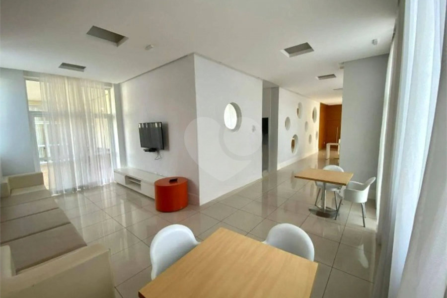 Apartamento à venda com 3 quartos, sendo 1 suíte, em Saúde, São Paulo, SP