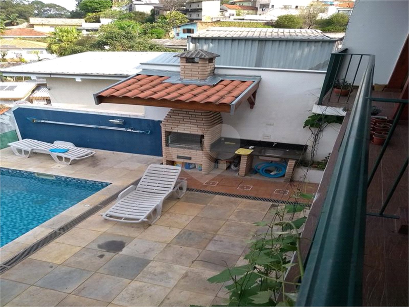 Casa à venda com 5 suítes em Vila Pirajussara, São Paulo, SP