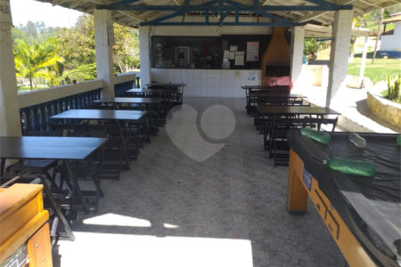 Sítio à venda com 4 quartos, sendo 1 suíte,  em Cruz das Almas, Biritiba-mirim, SP