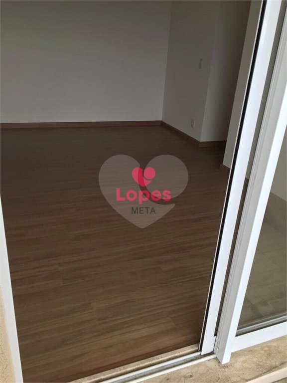 Apartamento à venda com 2 quartos, sendo 1 suíte,  em Vila Industrial, São José dos Campos, SP