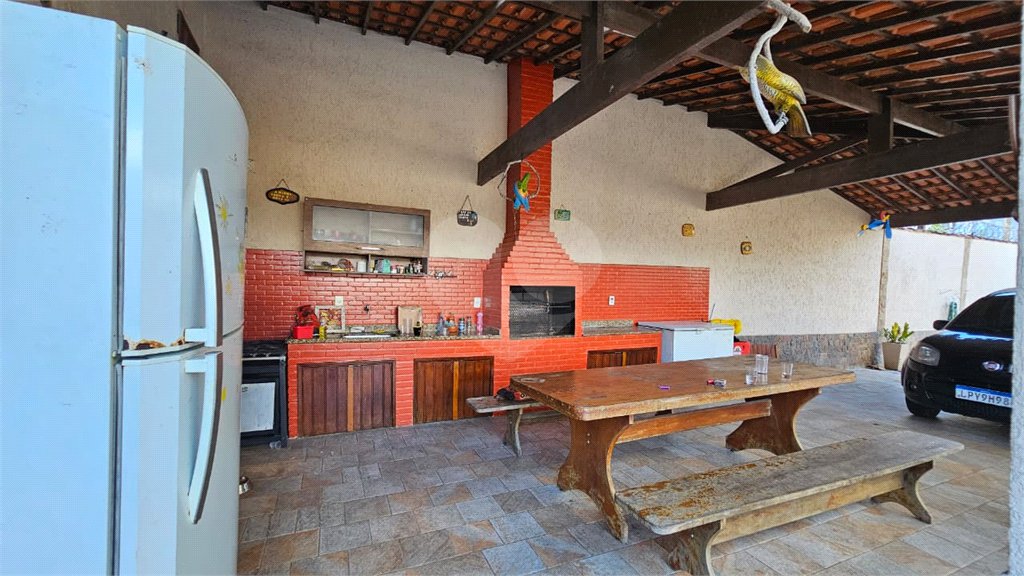 Casa à venda com 5 quartos, sendo 3 suítes,  no condomínio Colinas do Magarça, Rio de Janeiro - RJ