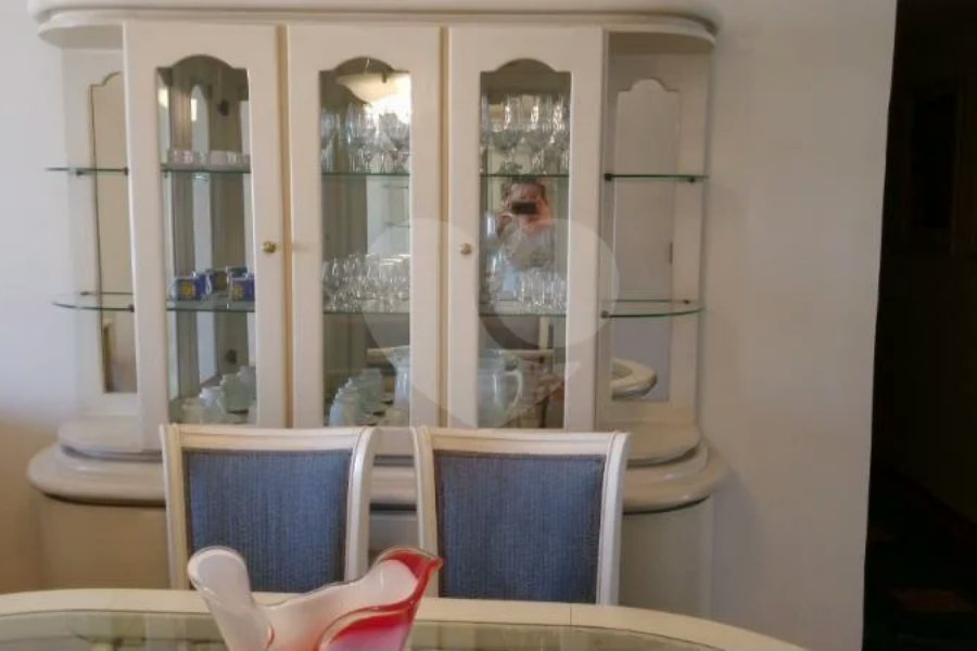 Apartamento à venda mobiliado nos Jardins — 126 m²