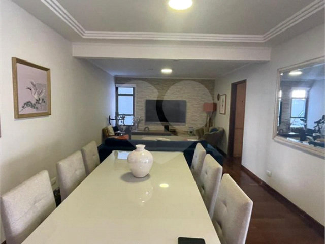 Apartamento à venda com 3 quartos, sendo 1 suíte,  em Saúde, São Paulo, SP