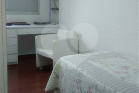 APARTAMENTO PRÓXIMO METRÔ SÃO JUDAS.
