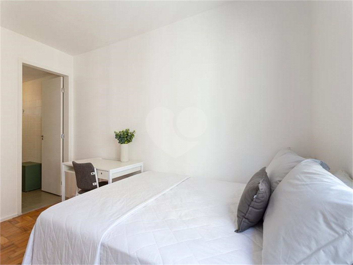 Apartamento à venda com 4 quartos, sendo 2 suítes, em Bela Vista, São Paulo, SP