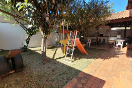 Casa em Condomínio, no Parque Sabará