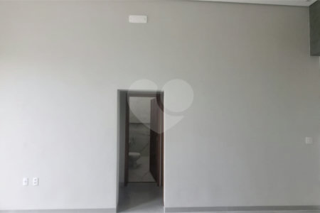 Casa à venda com 3 quartos, sendo 1 suíte, no condomínio Residencial Horto Villagio, Sorocaba - SP