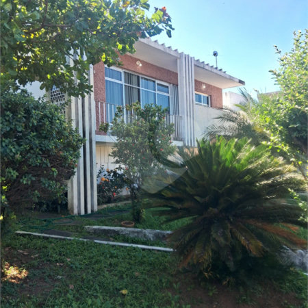 Casa à venda com 3 quartos, sendo 2 suítes, no condomínio Rio Bon, Rio de Janeiro - RJ