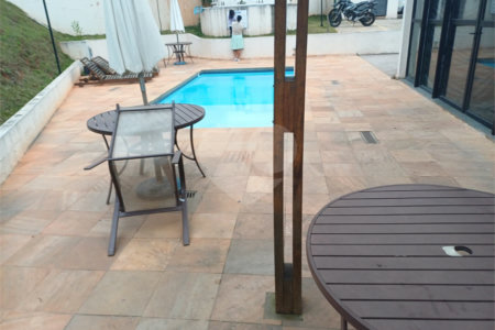 Apartamento à venda com 2 quartos em Lageado, Cotia, SP