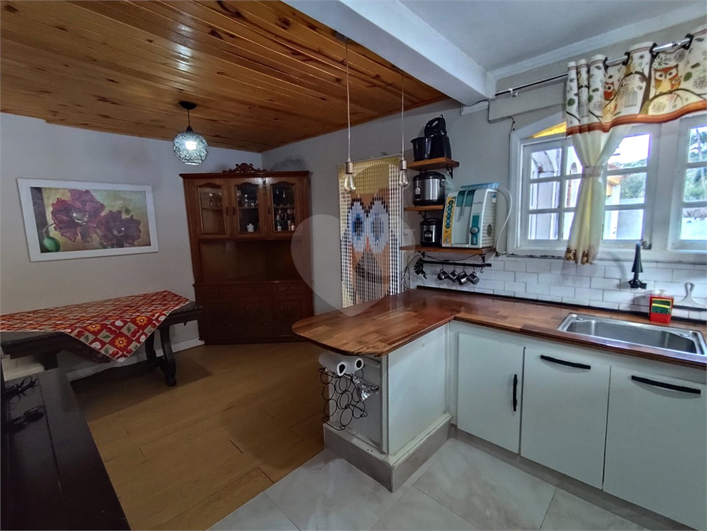 Casa à venda com 3 quartos, sendo 1 suíte, no condomínio Caconde, São Bernardo do Campo - SP