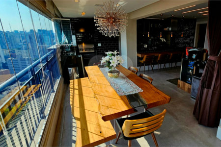Apartamento à venda com 2 suítes em Vila Mariana, São Paulo, SP
