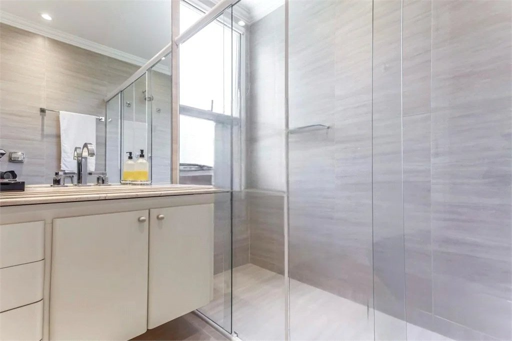 Apartamento à venda com 4 suítes em Jardim Fonte do Morumbi, São Paulo, SP