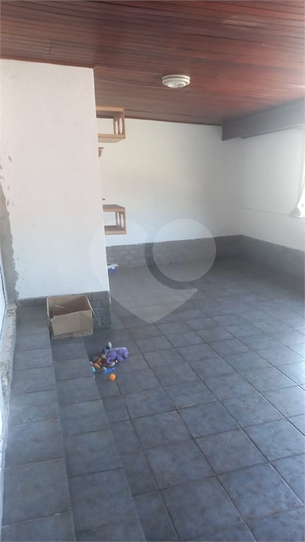 Casa à venda com 5 quartos, sendo 2 suítes, em Jardim Santa Clara, Guarulhos, SP