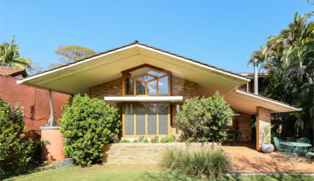 Casa à venda com 4 quartos, sendo 2 suítes, em Jardim Cordeiro, São Paulo, SP