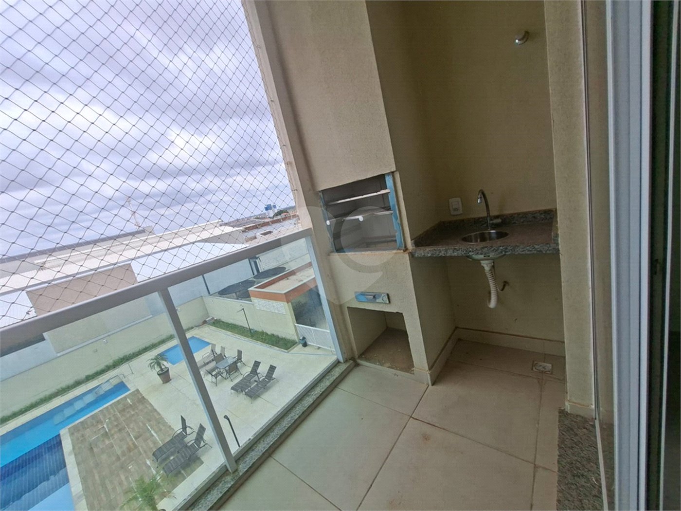 Apartamento à venda ou para alugar com 3 quartos, sendo 1 suíte, em Vila Macia, Itapetininga, SP