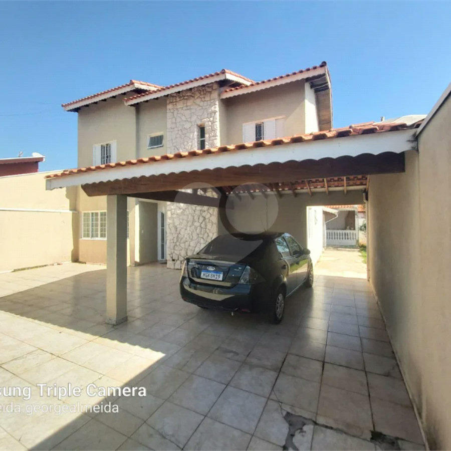 Casa à venda com 4 quartos, sendo 2 suítes, em Residencial Jardim Perolla, Itupeva, SP