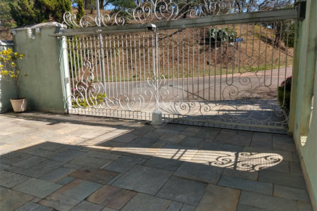Sobrado à venda com 4 quartos, sendo 1 suíte,  em Parque dos Príncipes, São Paulo, SP