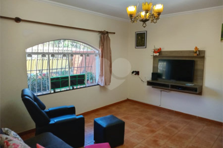 Casa à venda com 3 quartos, sendo 1 suíte, em Vila José Bonifácio, Araraquara, SP