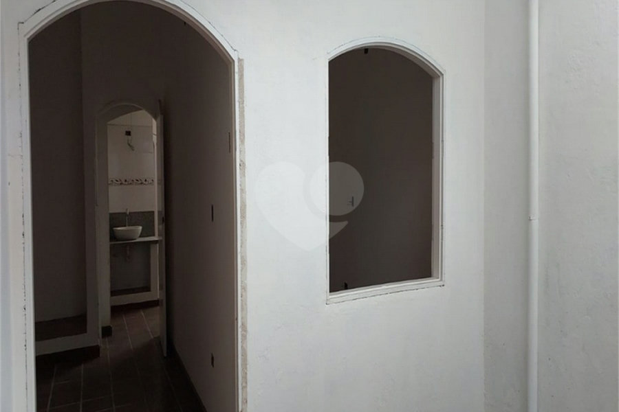 Sobrado à venda com 3 quartos, sendo 2 suítes, em Vila Paulicéia, São Paulo, SP