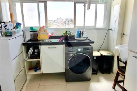 Apartamento à venda com 3 suítes em Vila Romana, São Paulo, SP