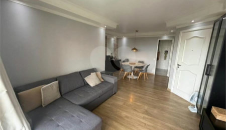 Apartamento à venda com 3 quartos, sendo 1 suíte,  em Santo Amaro, São Paulo, SP