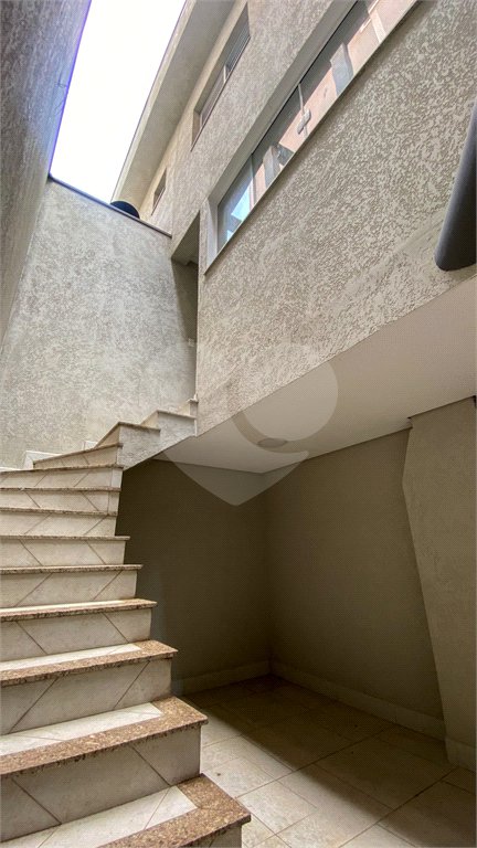 Sobrado à venda com 3 quartos, sendo 1 suíte, em Vila Pereira Barreto, São Paulo, SP
